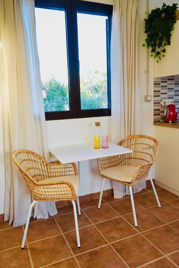 Siempre Feliz La Casita Los Molinos Villaverde  Esterno foto